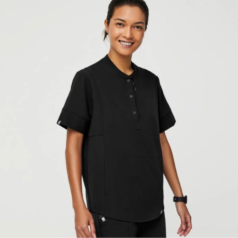 Figs Women's Black Top